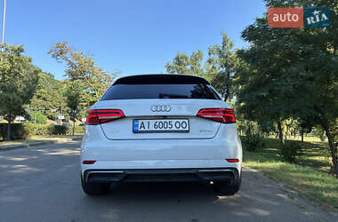 Хэтчбек Audi A3 2016 в 