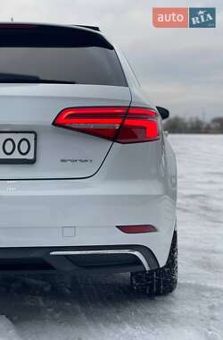 Хэтчбек Audi A3 2016 в Киеве