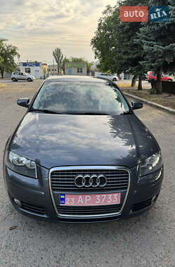Хэтчбек Audi A3 2007 в 