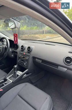 Хэтчбек Audi A3 2007 в 