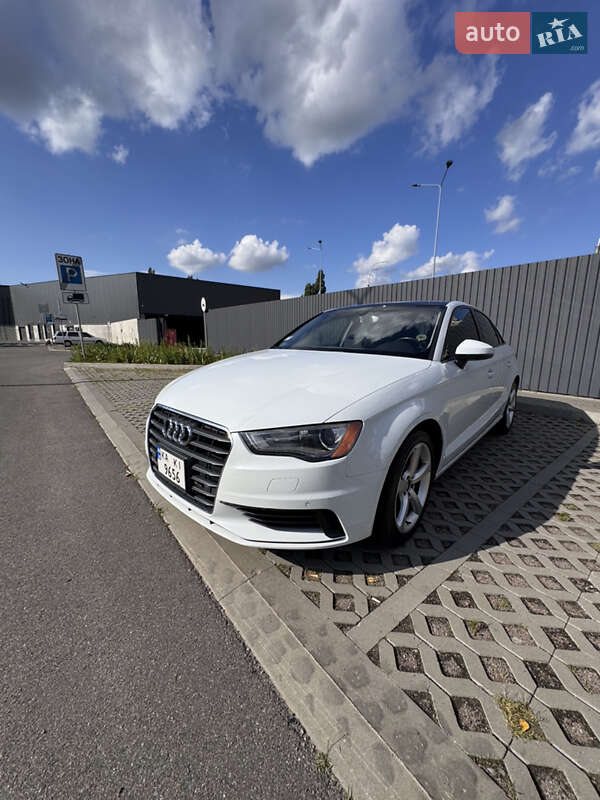 Седан Audi A3 2014 в Киеве