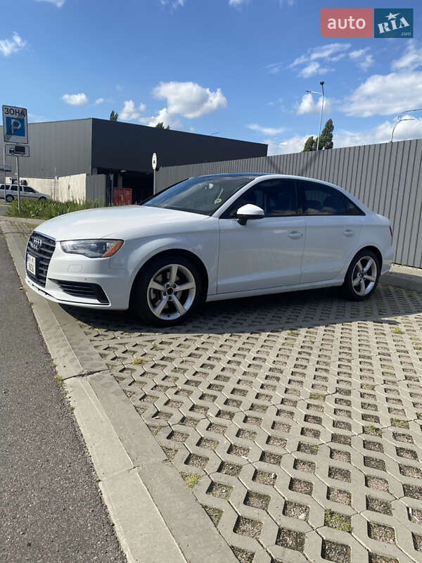 Седан Audi A3 2014 в Киеве
