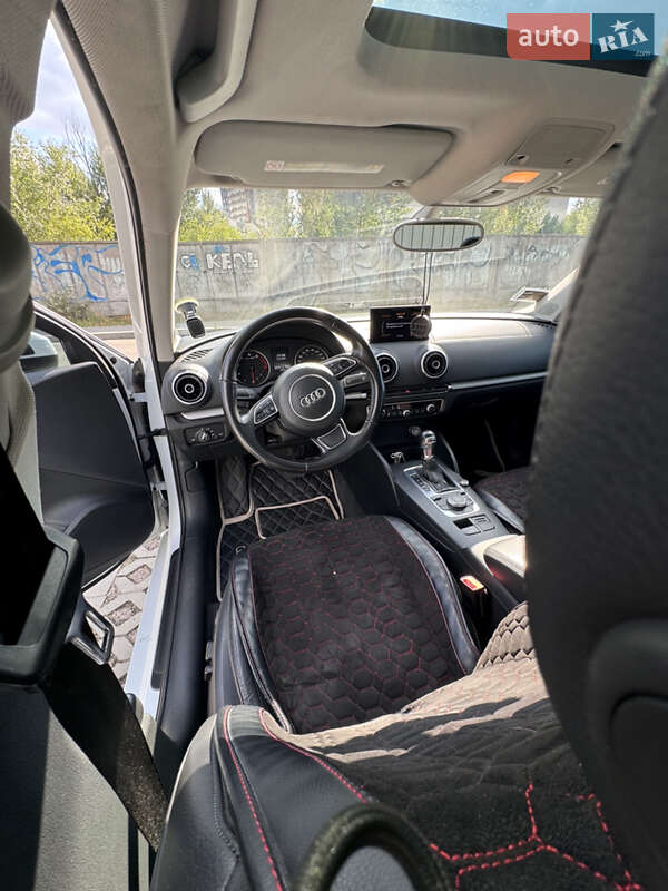 Седан Audi A3 2014 в Киеве