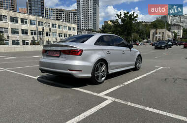 Седан Audi A3 2015 в 