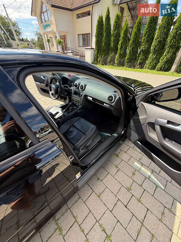 Хетчбек Audi A3 2009 в Пустомитах