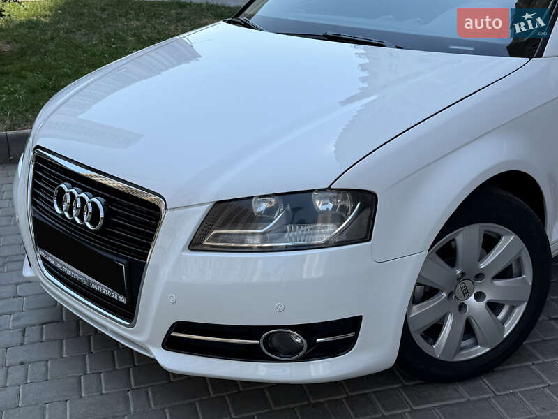 Хэтчбек Audi A3 2013 в Одессе