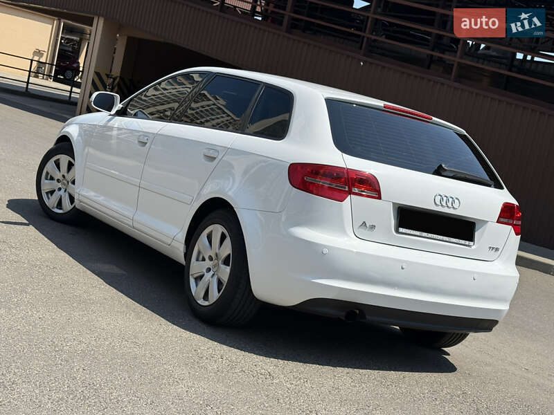 Хэтчбек Audi A3 2013 в Одессе