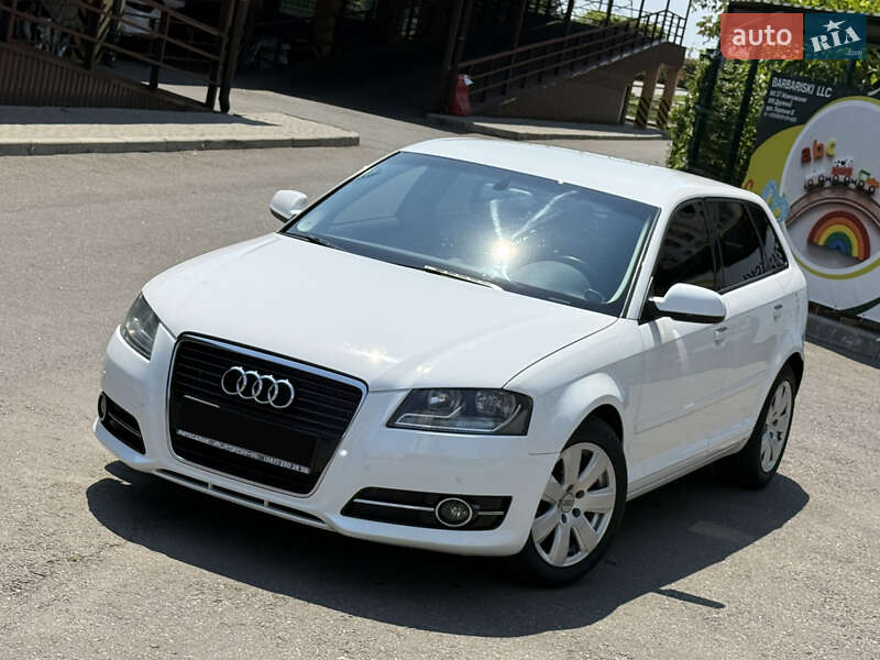 Хэтчбек Audi A3 2013 в Одессе