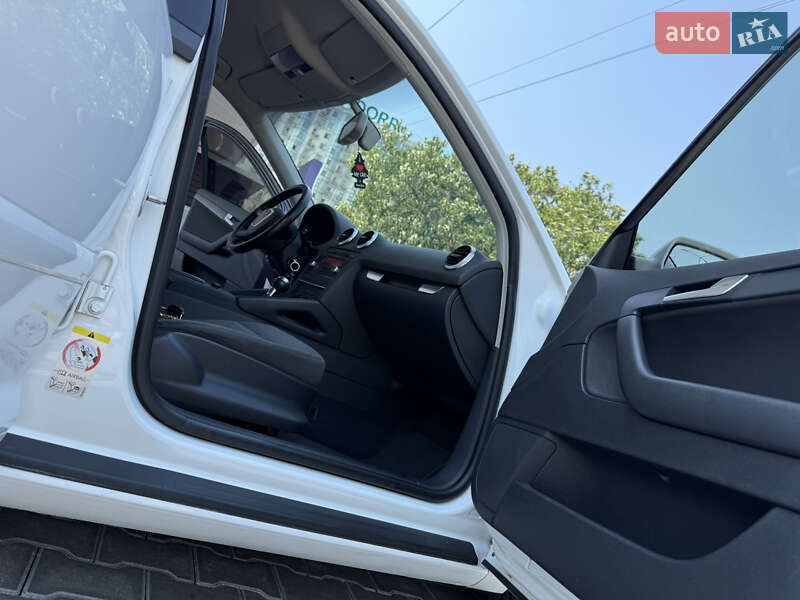 Хэтчбек Audi A3 2013 в Одессе