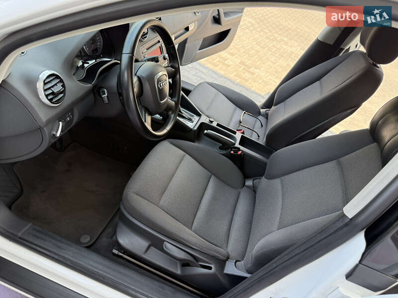 Хэтчбек Audi A3 2013 в Одессе