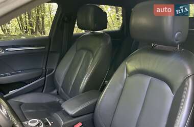 Хэтчбек Audi A3 2017 в 