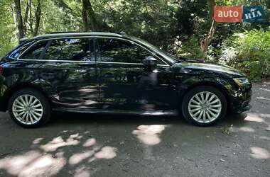 Хэтчбек Audi A3 2017 в 
