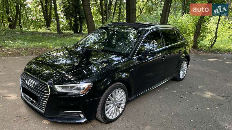 Хэтчбек Audi A3 2017 в Львове фото 3 Хэтчбек Audi A3 2017 в Львове