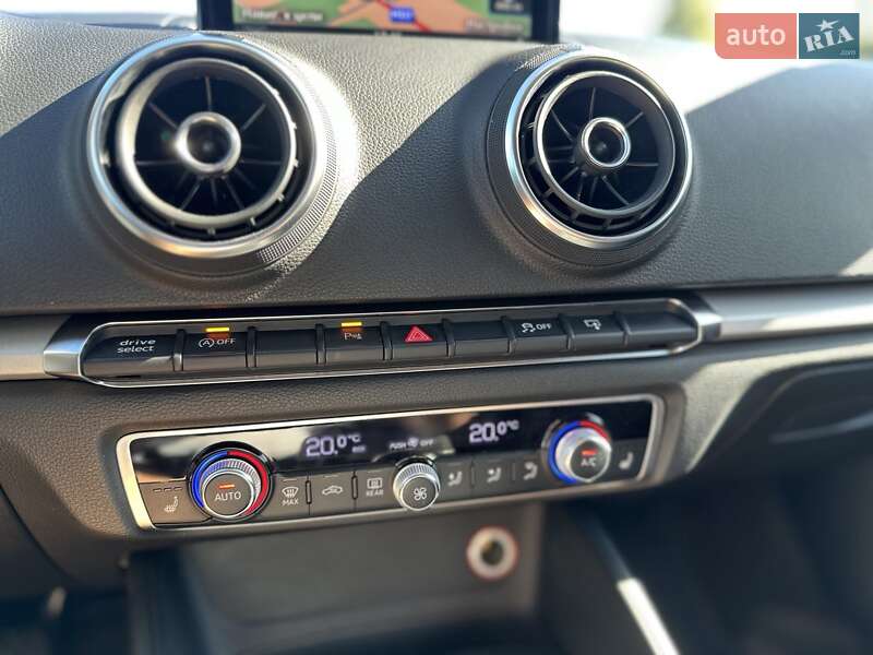 Хэтчбек Audi A3 2016 в Долине