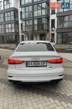 Седан Audi A3 2018 в 