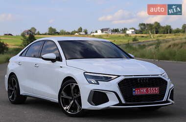 Седан Audi A3 2021 в 