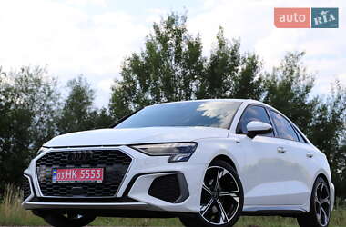Седан Audi A3 2021 в 