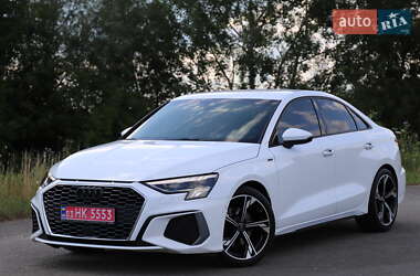 Седан Audi A3 2021 в 