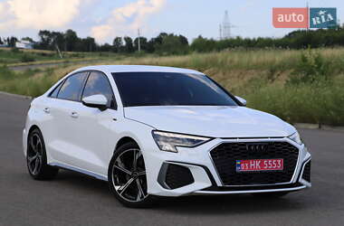 Седан Audi A3 2021 в 