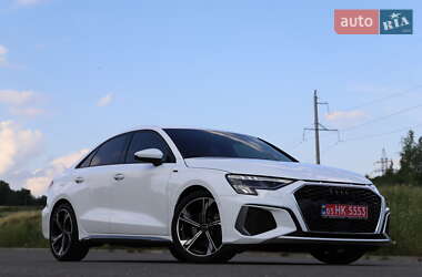 Седан Audi A3 2021 в 
