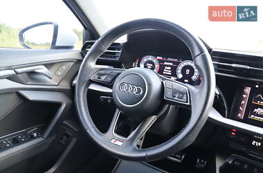 Седан Audi A3 2021 в 