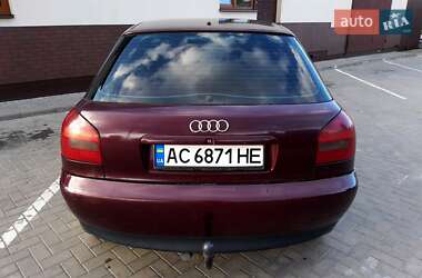 Хэтчбек Audi A3 1997 в 