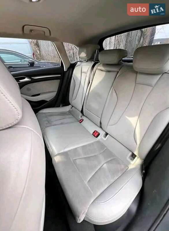 Хэтчбек Audi A3 2014 в Ивано-Франковске