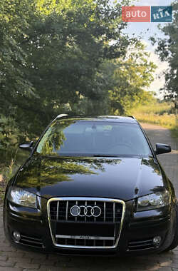 Хэтчбек Audi A3 2006 в 