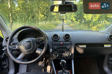 Хэтчбек Audi A3 2006 в 