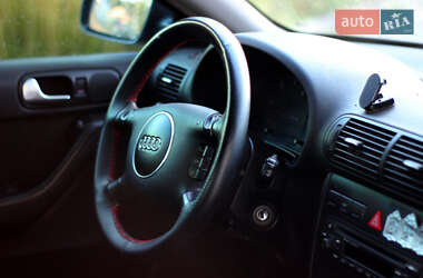 Хетчбек Audi A3 2002 в 