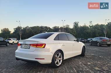 Седан Audi A3 2015 в 