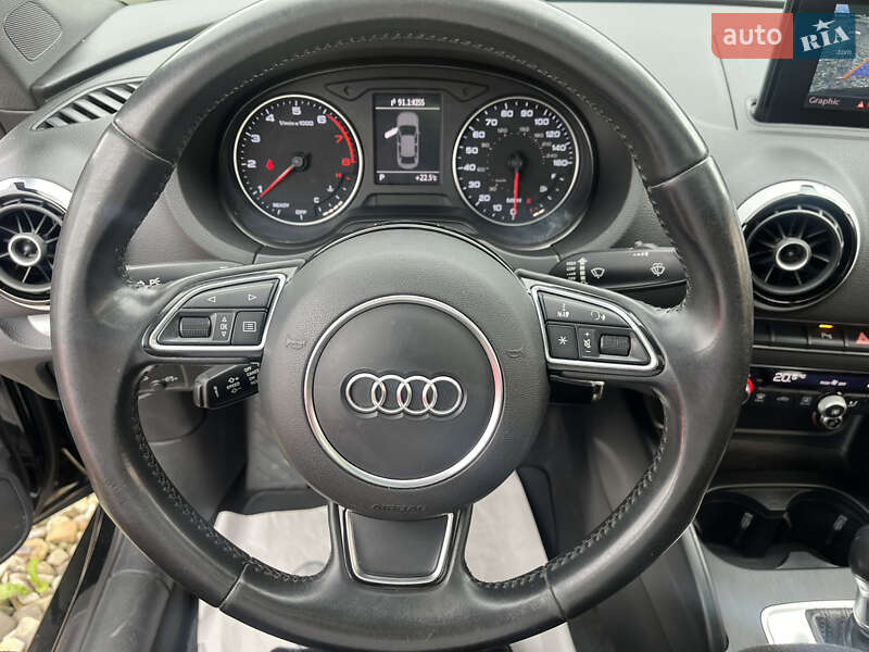 Седан Audi A3 2016 в Львове