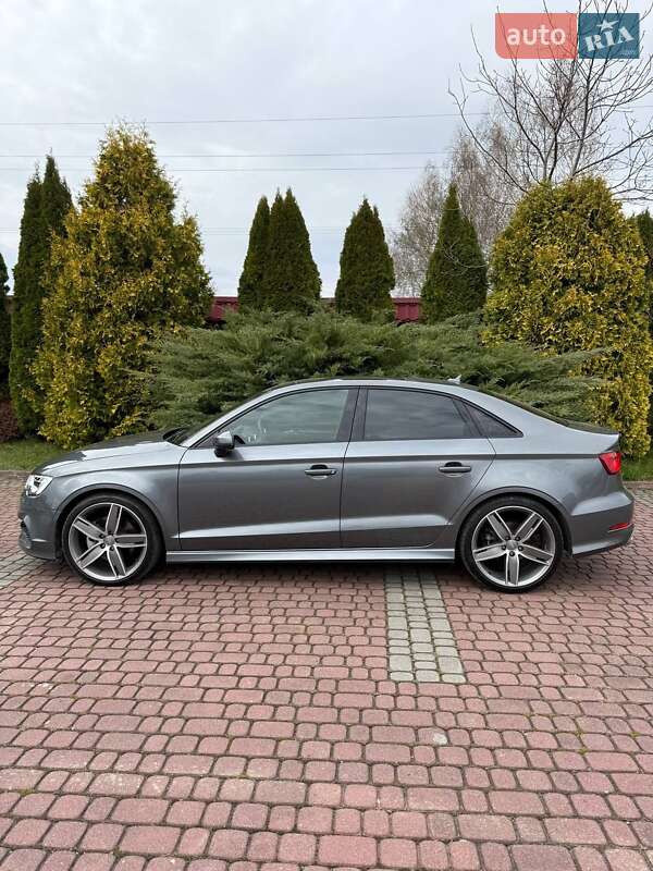 Седан Audi A3 2016 в Львове
