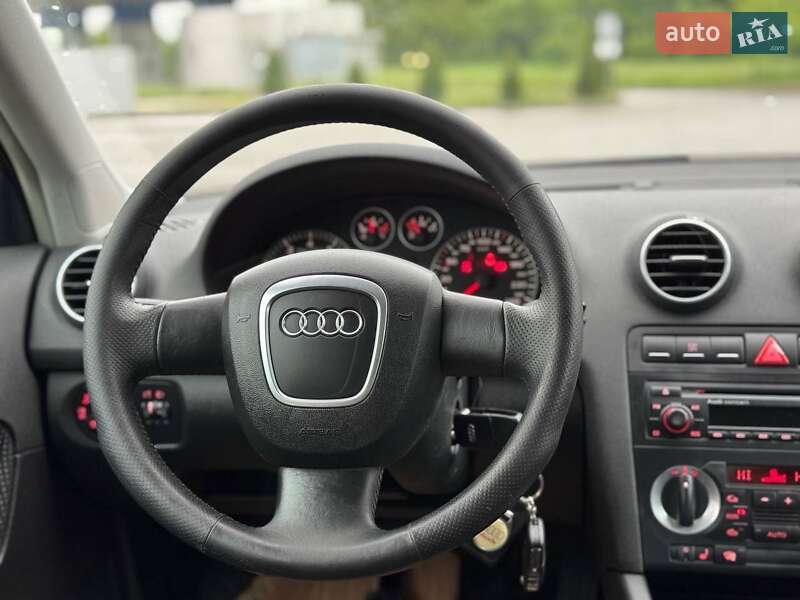 Хэтчбек Audi A3 2005 в Вознесенске