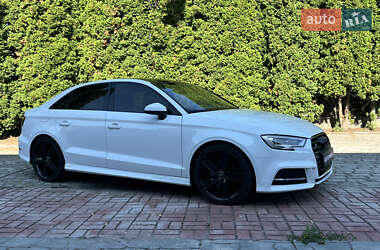 Седан Audi A3 2016 в 