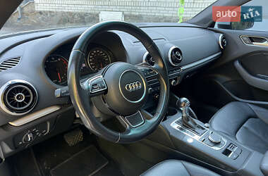 Седан Audi A3 2016 в 