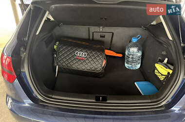 Хетчбек Audi A3 2012 в 