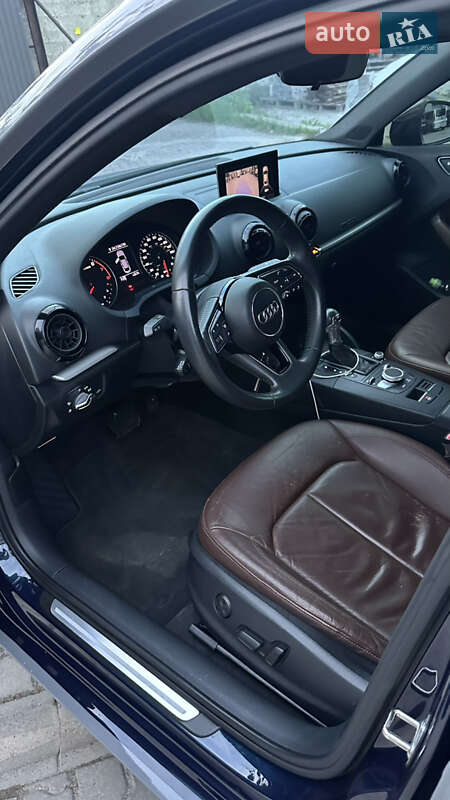 Седан Audi A3 2018 в Львове
