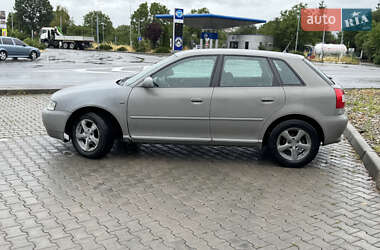 Хэтчбек Audi A3 2002 в Надворной