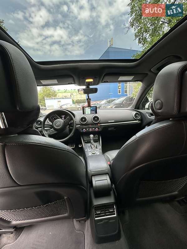 Седан Audi A3 2016 в Киеве