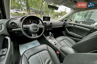 Седан Audi A3 2015 в 