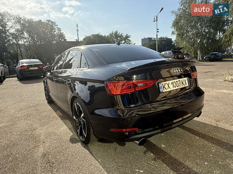 Седан Audi A3 2015 в Харькове