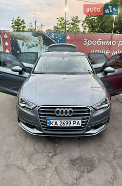 Седан Audi A3 2016 в Киеве