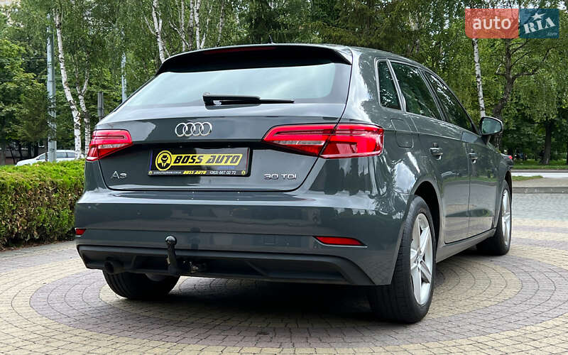 Хэтчбек Audi A3 2019 в Львове
