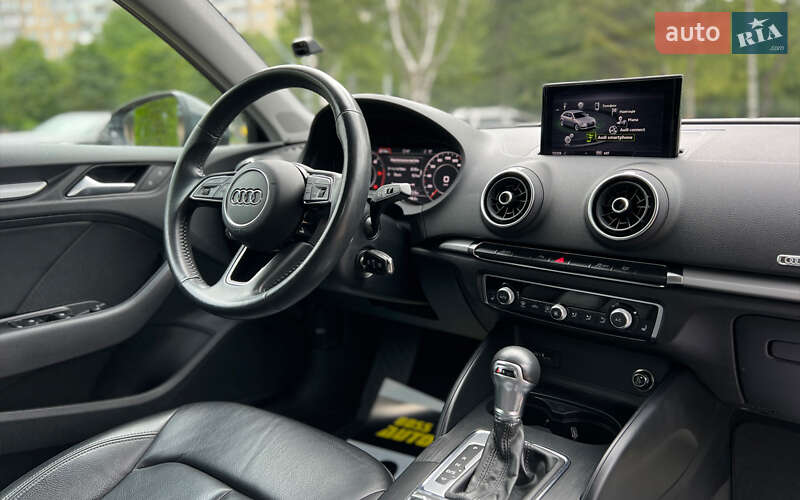 Хэтчбек Audi A3 2019 в Львове