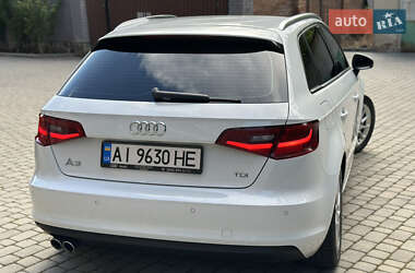 Хэтчбек Audi A3 2016 в 