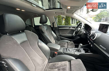 Хэтчбек Audi A3 2016 в 