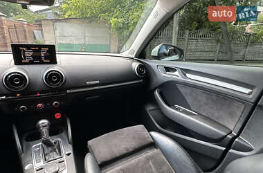 Хэтчбек Audi A3 2016 в 