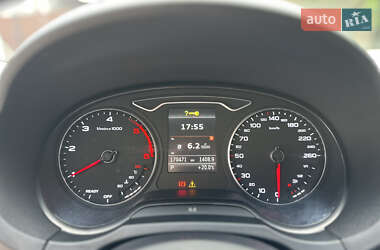Хэтчбек Audi A3 2016 в 