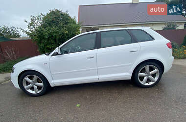 Хэтчбек Audi A3 2009 в 